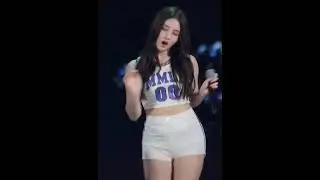 Asian girl 😍 × Азиатка