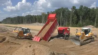 Командная работа двух бульдозеров Liebherr PR 736