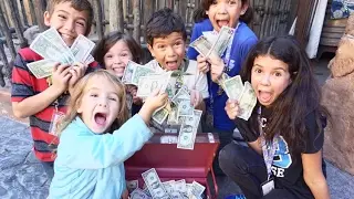 REAL TREASURE CHEST FOUND IN DISNEYLAND |  TREASURE HUNT PART 2