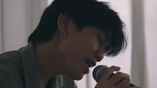 GUZT - ของขวัญปีที่แล้ว [Bonus Track] (Official MV)