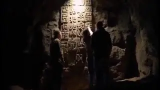 UFO discovered in Lascaux Cave, France in 1948