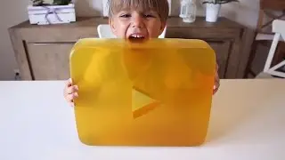Gummy Gold Play Button from YouTube - Sweet Treat
