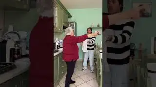 SCHERZO A NONNA 😂