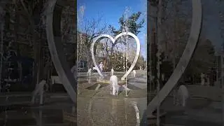 В Анапе запустили фонтаны на площади Администрации и в сквере Гудовича!