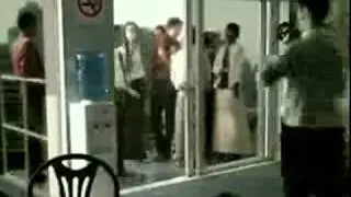 На балконе.