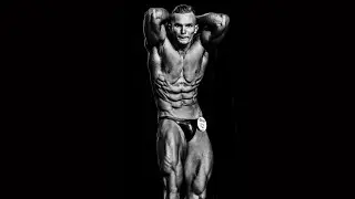 IFBB World Champion Romanian Bodybuilder Jozsef Nyircsak Stage Posing