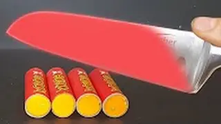 ЭКСПЕРИМЕНТ РАСКАЛЕННЫЙ НОЖ 1000 градусов VS ПЕТАРДЫ
