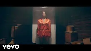 Pihlaja - Paha Barbi (Lyric Video)