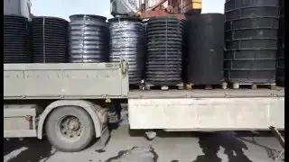 Загрузка полимерных люков