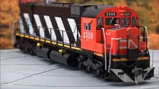 Review: Bowser MLW C-636 w/ESU LOKSound!                                       M636 C636