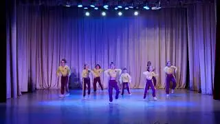 Танцювальний колектив "HappyKids" виконують танець "Street style"