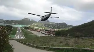St.Barth Cessna Caravan Landing