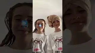 Близняшки :) 