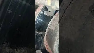 На тормозах не , а нет экономят