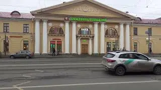 Видеофрагменты. Подарок, робот-пылесос, прогулка, готовлю плов.
