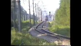 Дизель-поезд Д1-352 и 359 у ст. Шониха 10.06.1995 г.