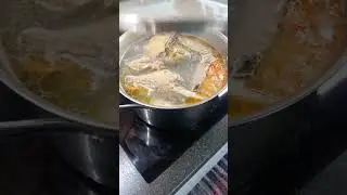 варю супчик из утки, немного приболела