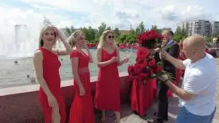 Женшина в красном