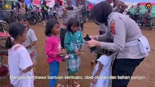 Polri Gunakan motor Trail salurkan Bantuan Ke Pelosok Terpencil