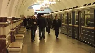 В Москве станция метро «Фрунзенская» открылась для пассажиров после реконструкции