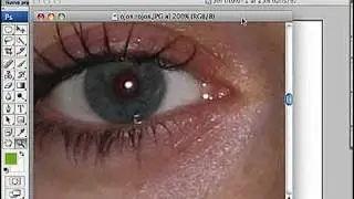Cómo eliminar los ojos rojos en una fotografía
