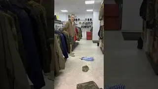 Жалко этого добряка... #полигон24  #юмор #прикол #вмагазине