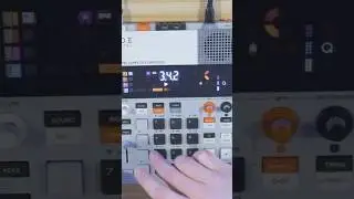 #livelooping a #boombap beat with @teenageengineering KO2 #shorts #drums #bass #guitar #sampler