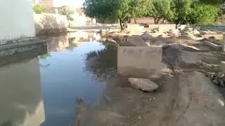 کمیر میں قبرستان اور جناز گاہ گٹروں کے پانی میں ڈوبے ہوۓ ہیں۔