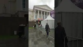 выход артиста