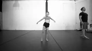 Move it Monday with Ell Horan || Five Dancewear