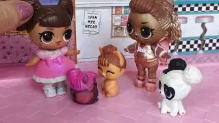 LOL Surprise Underwraps Pop Up Store Shopping Story