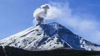 Volcán Popocatépetl totalmente Nevado desde Paso de Cortés