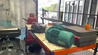 A walk-through Fletcher Moorland's industrial equipment refurbishment & repair workshops in the UK.