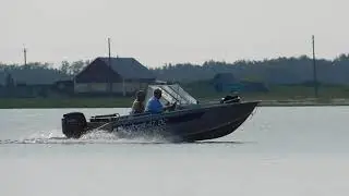 Скрепцы моторно-лодочные ищут Камыши и Лебеду