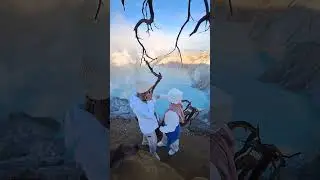 KAWAH IJEN WITH BESTI 🤗 #banyuwangi #kawahijen