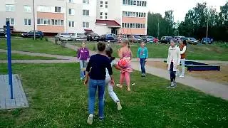 Мальчики против девочек)