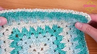 The EASIEST Crochet Border ever! Simple Zig Zags