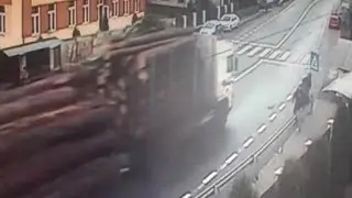Бешеный лесовоз