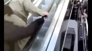 Ruchome schody - dla niektórych to problem...