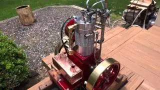 Vertical Sideshaft Gas Engine (Air Cooled) Running