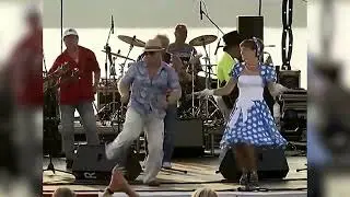 группа СЮРПРИЗ на День города Конаково 2013