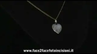 Ciondolo portafoto (cuore) con incisione oro
