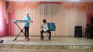 Дуэт Душанкина София, Ледяев Денис исполняют "Перевоз Дуня держала"