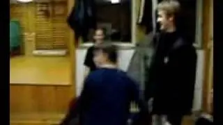 как правильно убиться об стену