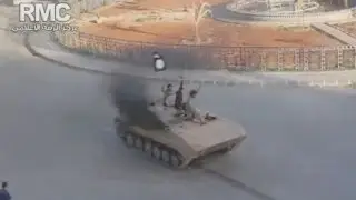 Syria Crisis: ISIS parades military hardware through Raqqa