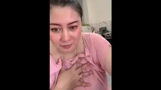 Auntie's dasteran is clearly visible 😱 she immediately changed into it while snacking in the kitc...