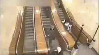 Moment of St. Petersburg Terror attack caught on tape.