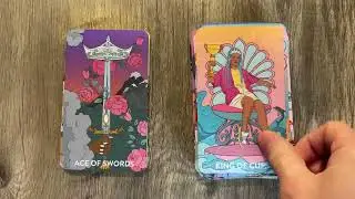 Neoteric Feminine Tarot - 4K flip thru
