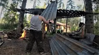 Лесная избушка.Строим навес.Кроем железом от подписчика.