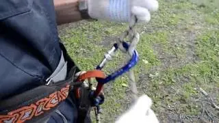 узел    UIAA  ( для страховки и спуска по верёвке )